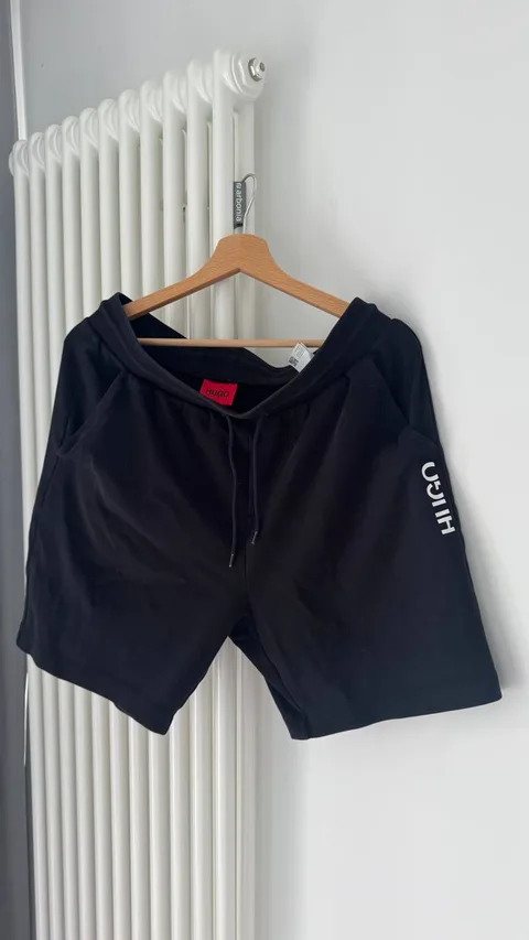 Шорты HUGO (Hugo Boss) мужские трикотажные чёрные, размер L